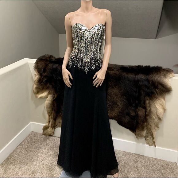 New Custom StunningStrapless Sequins and Beads Evening Dress